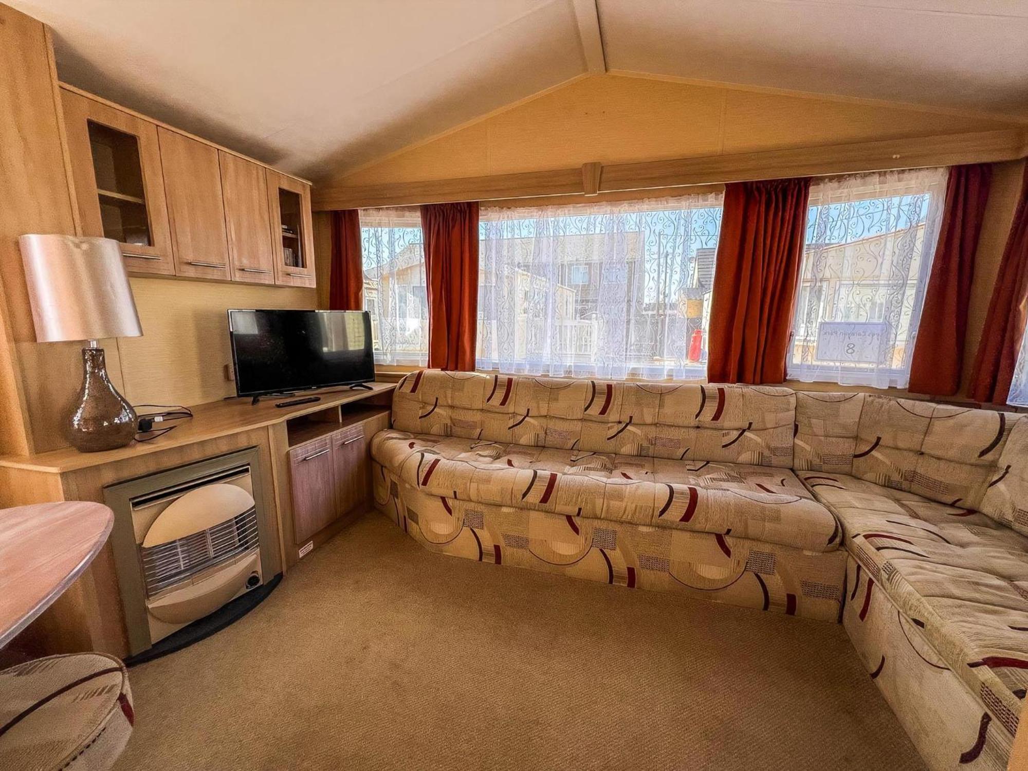 Dog Friendly 6 Berth Static Caravan By The In Ref 13008l * Ханстантон